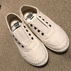 Billabong canvas slip on shoes